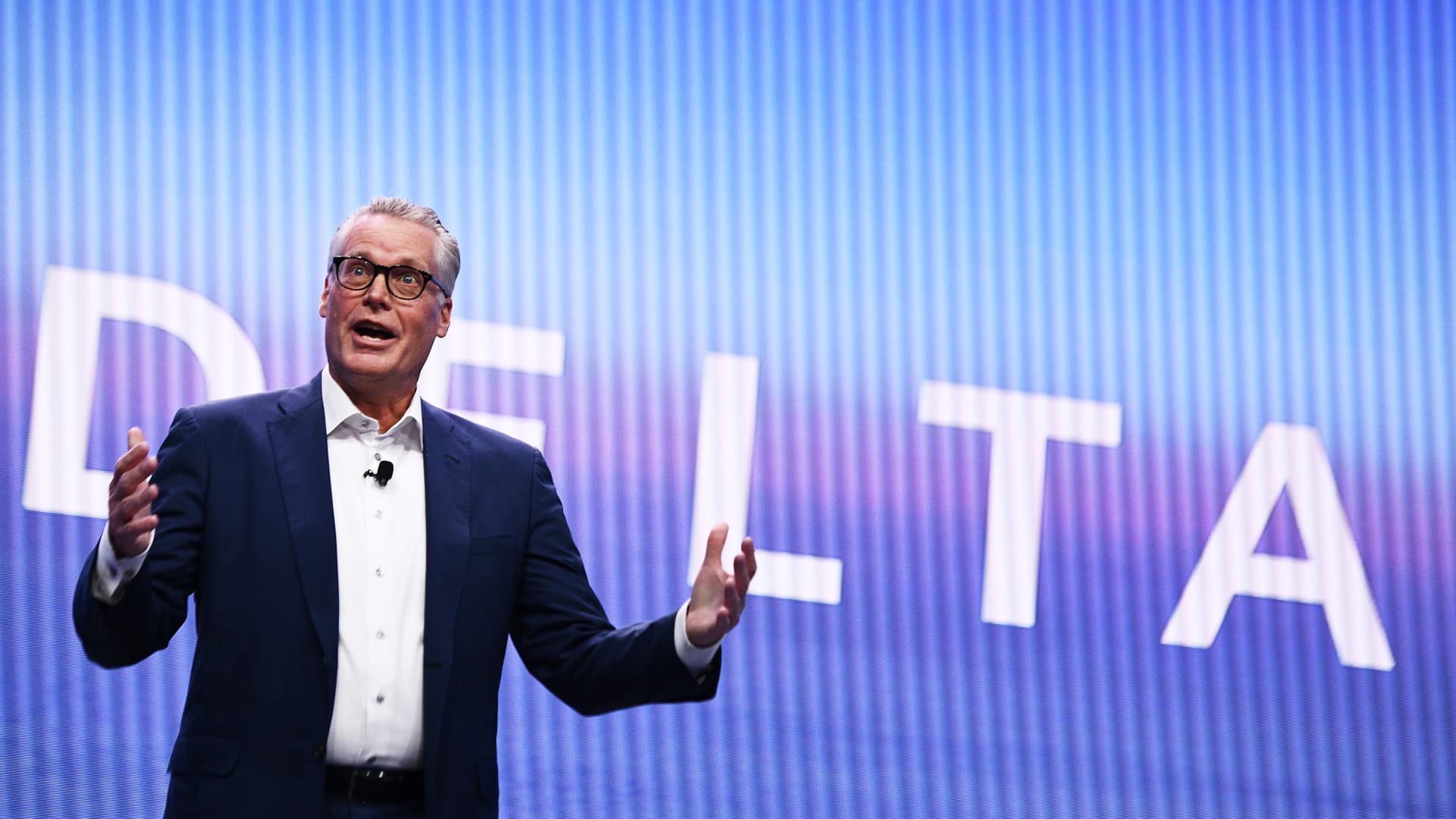 Delta CEO Gifts Free Flights to Employees Amidst CrowdStrike-Microsoft Turmoil: An Unbelievable Act of Generosity