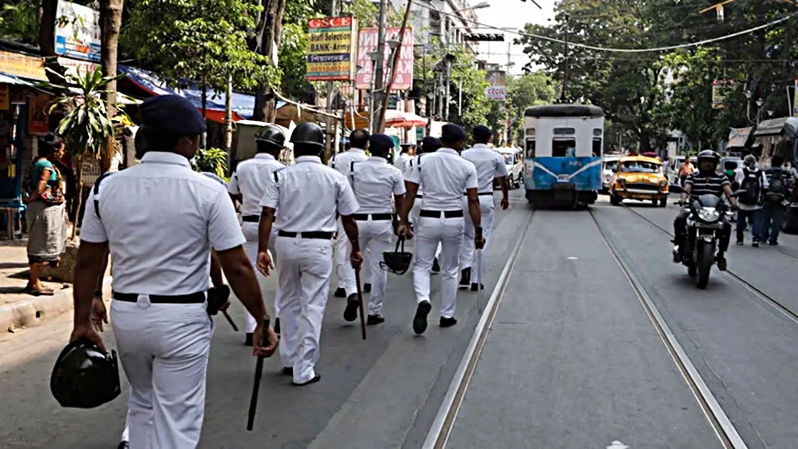 Festive Season Alert: Kolkata Police Enforce Leave Restrictions Amid High Demand