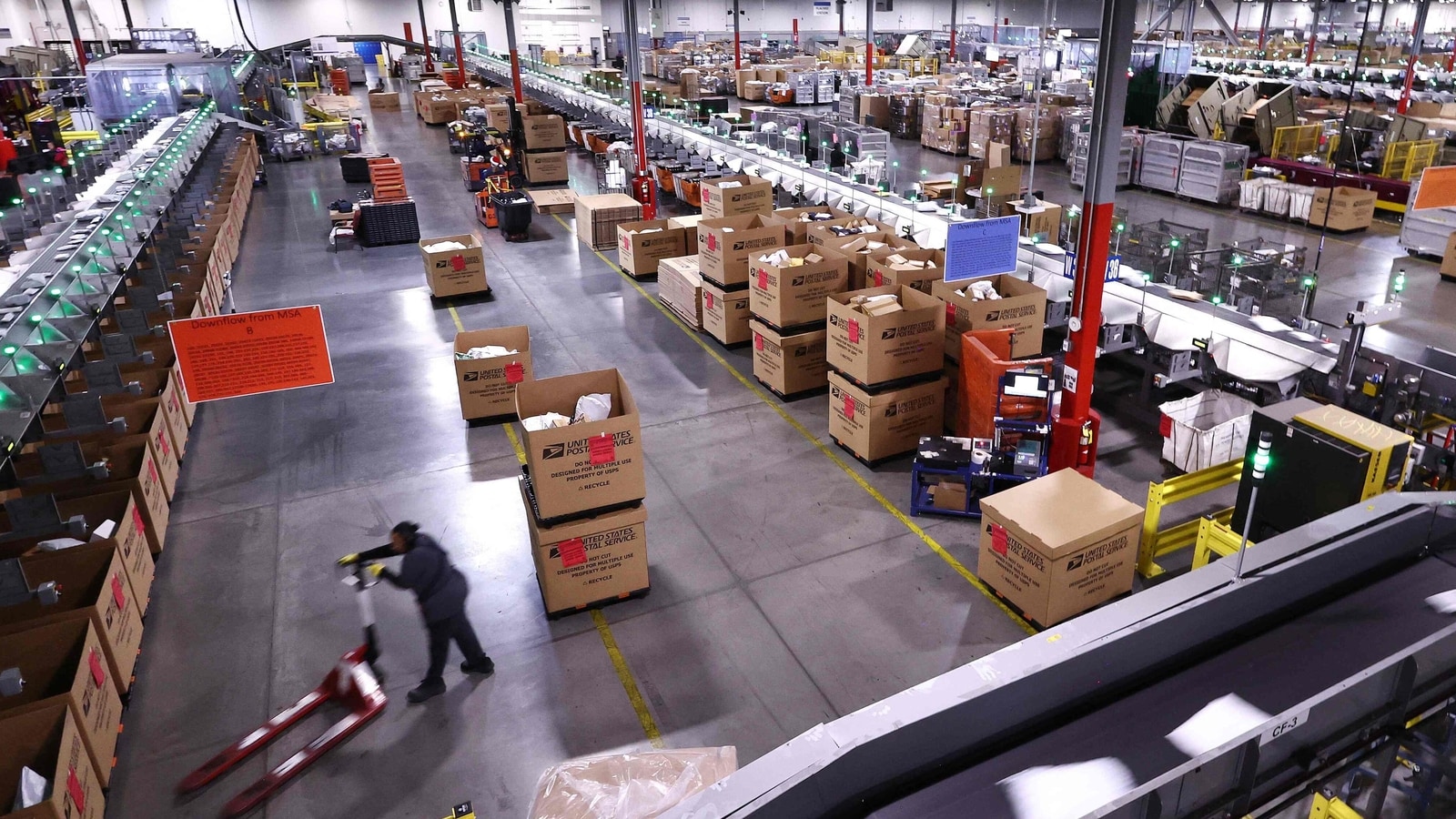 India Halts Postal Services to US from August 25 Amid Trump Tariffs