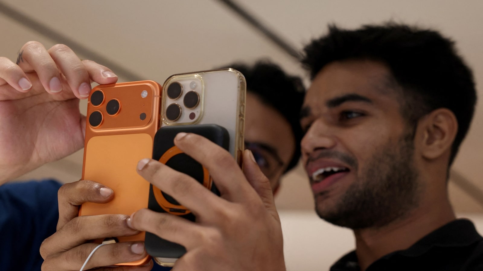 Bengaluru Apple Store Thrives with Excitement as iPhone 17 Launches!