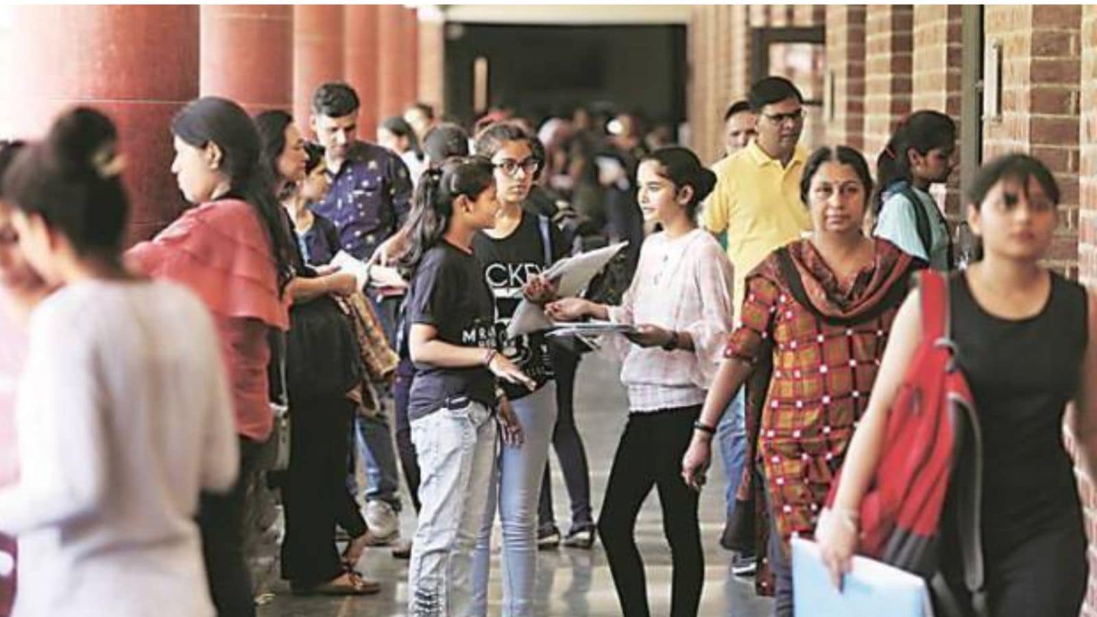 Record 1,66,746 Students Join Engineering Courses in Maharashtra-36,000 Seats Vacant!