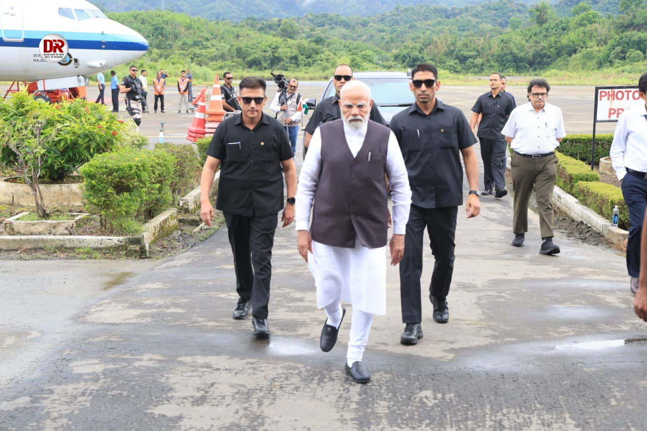 Modi Unveils ₹8071-Crore Projects, Pioneering Aizawl's Railway Connection