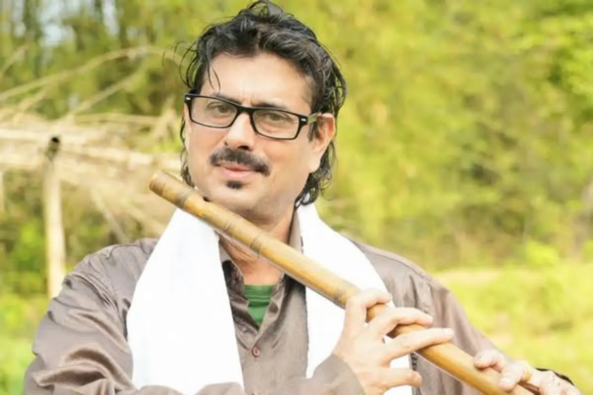 Assam CM Grants ₹5 Lakh Aid to Flutist Dipak Sarma for Urgent Treatment