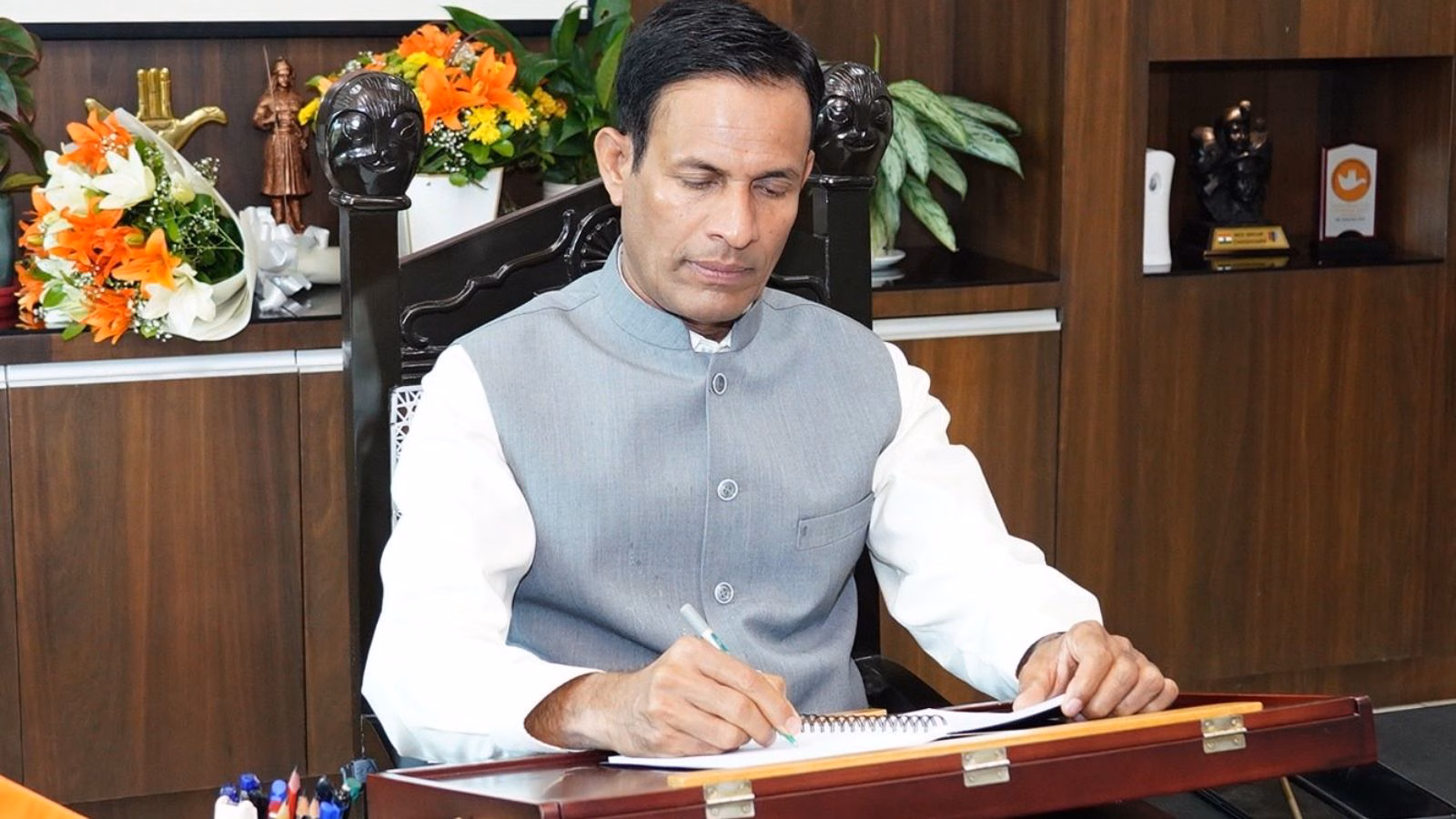Chandigarh Projects Fast-Tracked: Chief Secretary Urges Timely Action