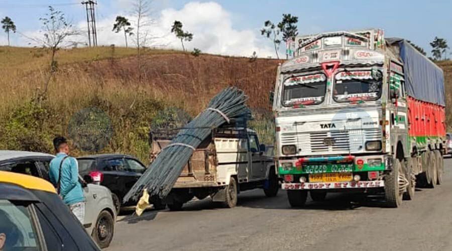 Tensions Erupt in Meghalaya's Mawryngkneng: Arson and Clashes Ignited