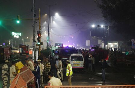 Tragedy Strikes: Eight Dead in Devastating Car Explosion Near Red Fort