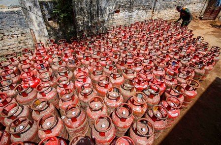 Major Cut in Commercial LPG Cylinder Prices Starts November 1!