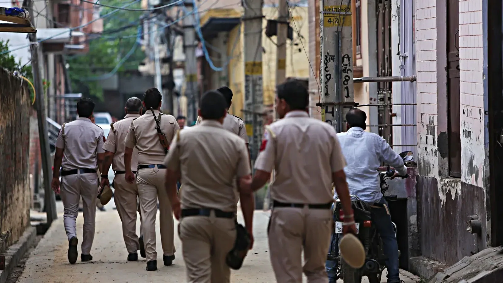 Delhi Man Arrested for Extorting Ex-Boss Using Spoofed WhatsApp Numbers