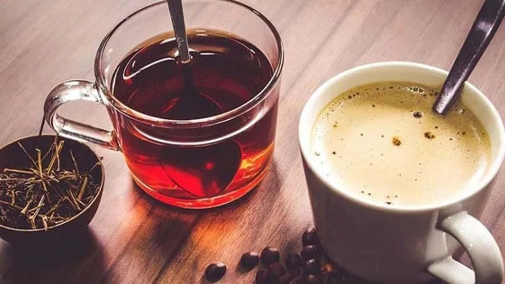 Does Drinking Tea and Coffee in Winter Increase Joint Pain? Find Out Why!