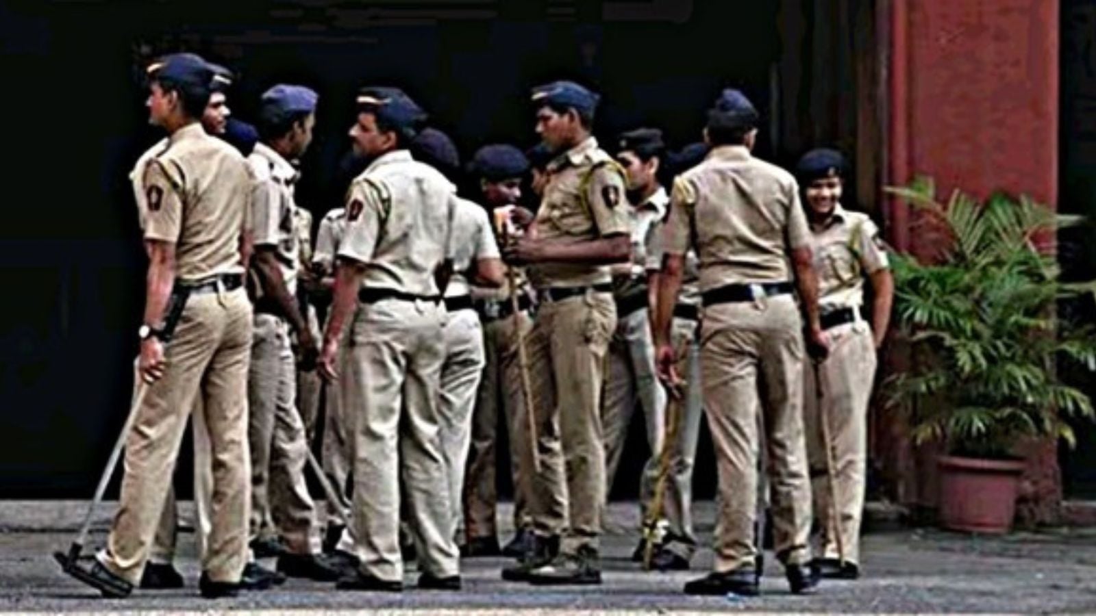 Rs 8.1 Crore Online Fraud: Thane Duo Dupes Retired Cop, 500 SIMs Seized