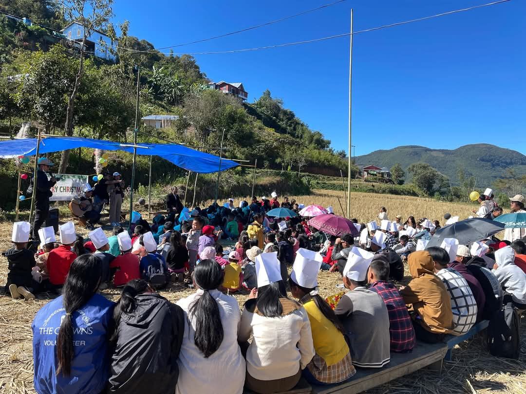 Vaphai Villagers Establish Urgent Relief Camp for Myanmar Refugees