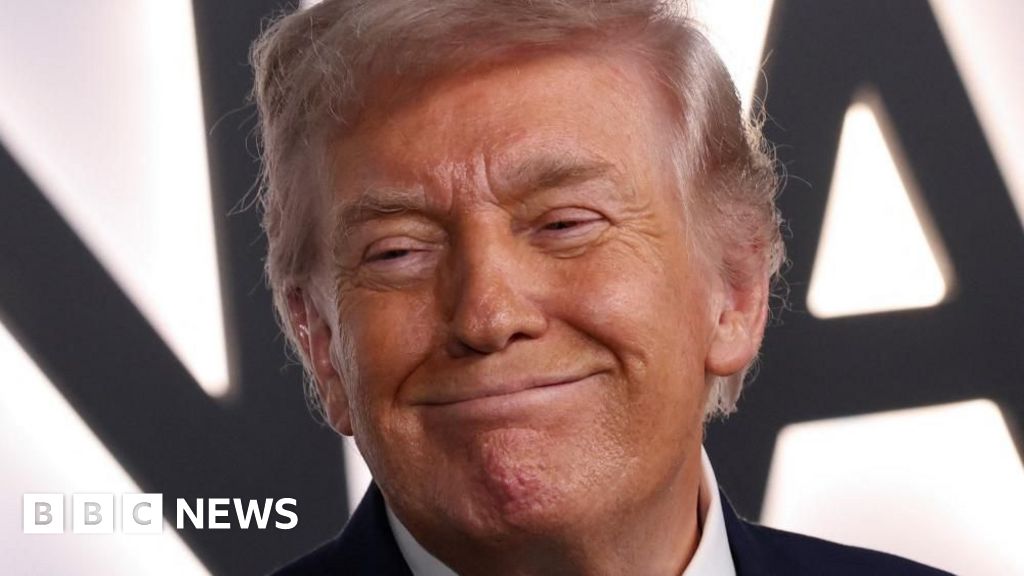 Trump Warns UK: Engaging with China Could Be 'Very Dangerous'