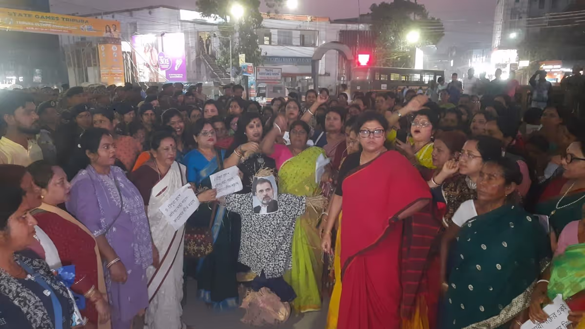 Tripura Mahila Morcha Burns Rahul Gandhi Effigy at AI Summit — Outcry