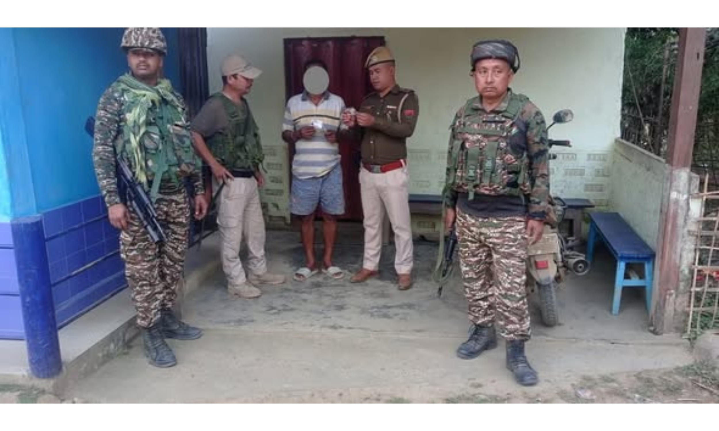 Breaking: Eight Insurgents Arrested in Multi-District Joint Operation