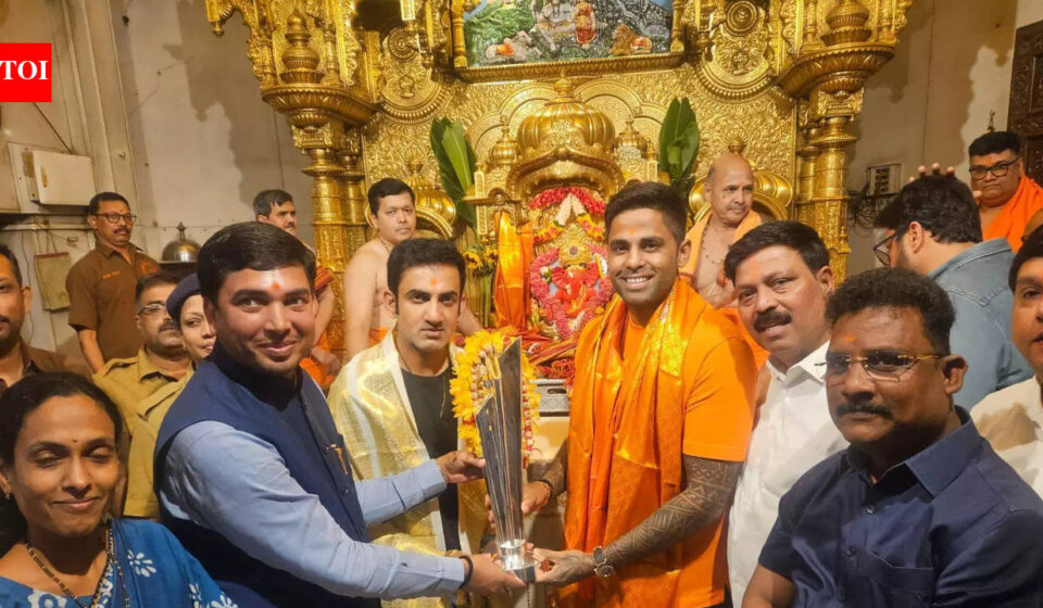 Triumphant Return: Suryakumar Yadav and Gautam Gambhir Seek Blessings After Kirti Azad’s Call-out – Watch Their Inspiring Temple Visit!