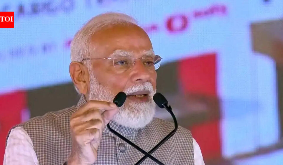 PM Modi Pushes Ethanol Blending to Slash India's Crude Imports