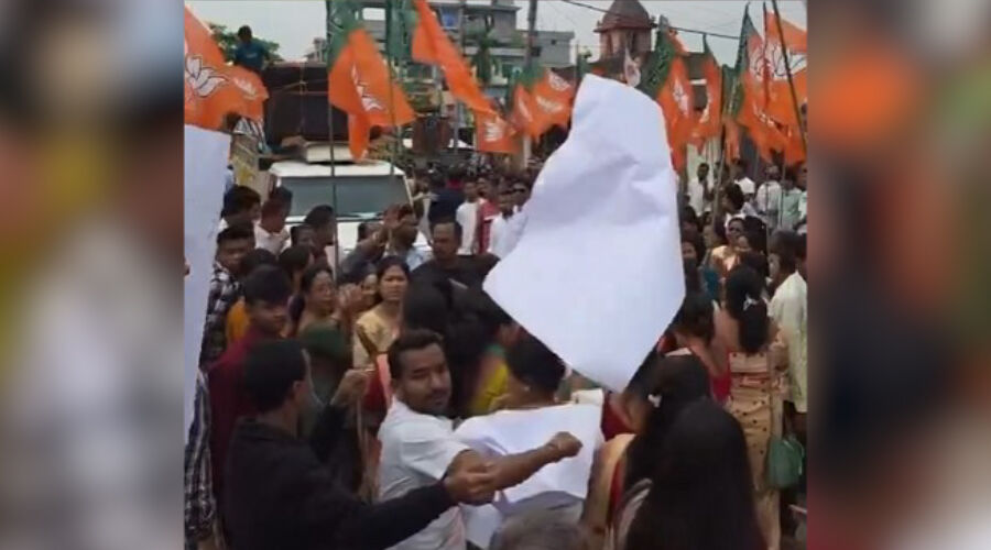 Students Demand Justice in Sorbhog After Zubeen Garg Placards Torn