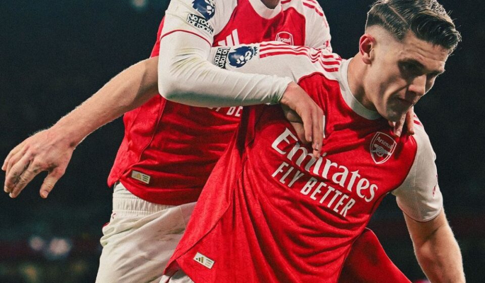 Arsenal Triumphs; Man City Draws — Gunners Extend Premier League Lead