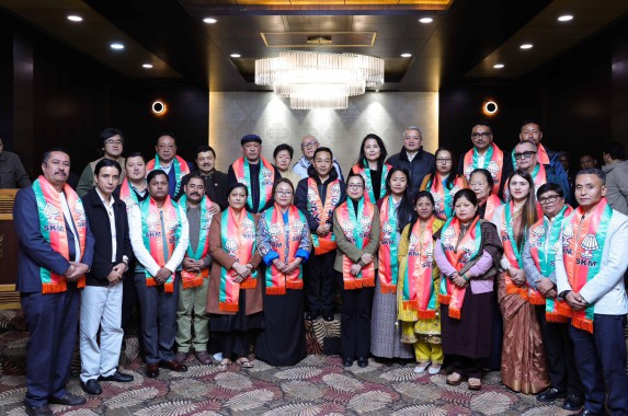 CM Chairs Meet SKM Candidates: Strategic Push for Municipal Wins