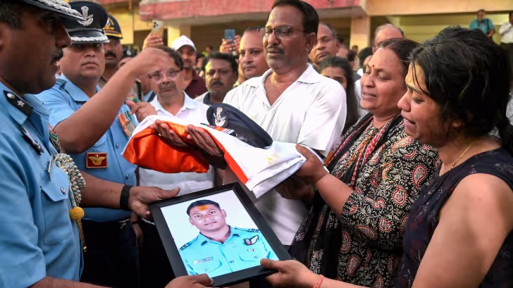 Su-30MKI Crash: Flight Lt. Purvesh Duragkar Cremated with Full Honours