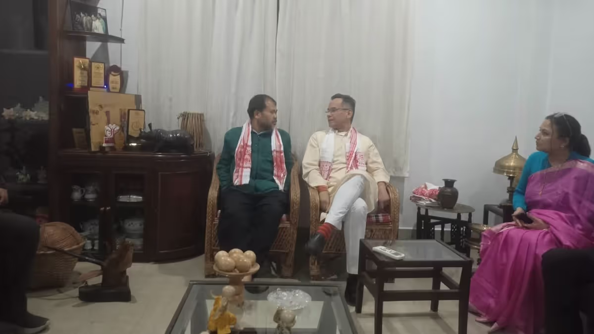 Akhil-Gaurav Gogoi Alliance Upends Assam: Congress Allots 11 Seats