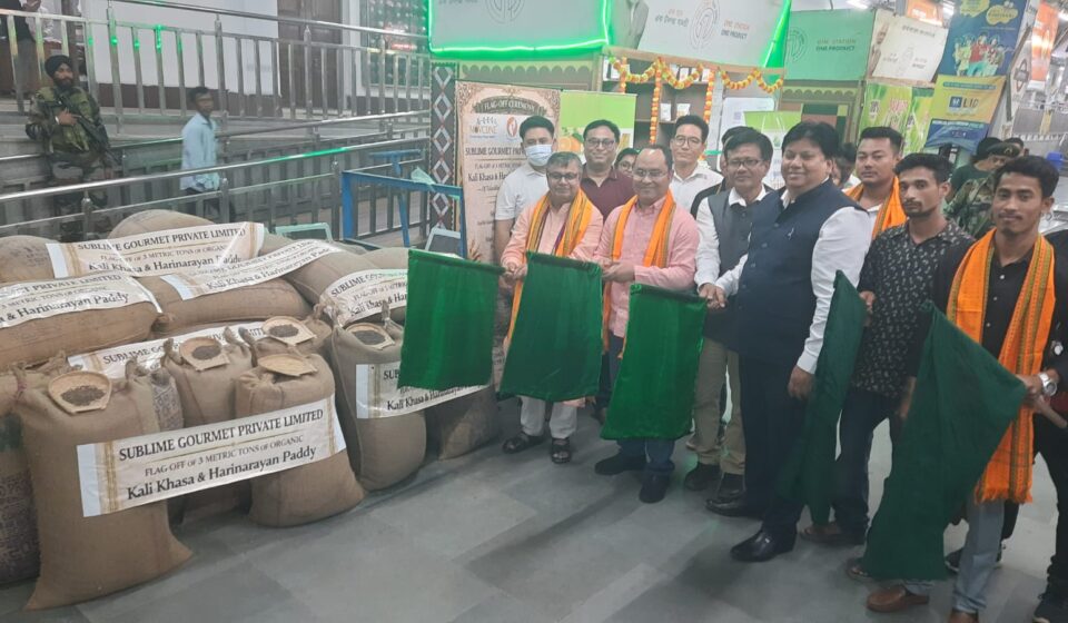 Agriculture Minister Launches 3MT Organic Kaalikhasa Harinarayan Paddy