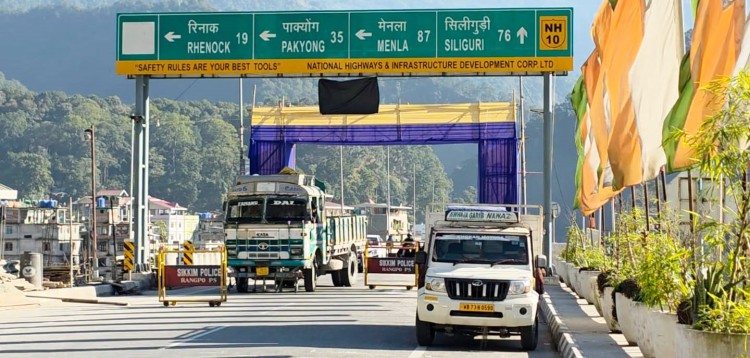 High Court Challenges Atal Set's Traffic Ban on Light Vehicles