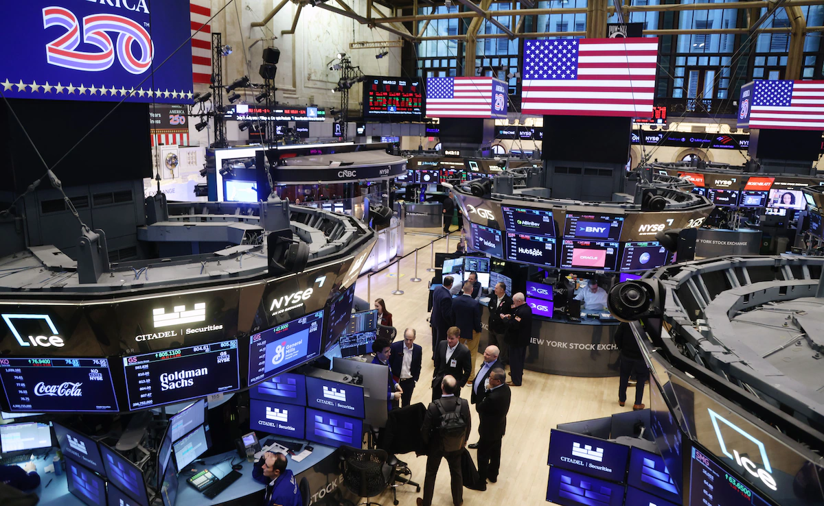 Insider Leak? Betting Accounts Score Big After Trump's Ceasefire Post