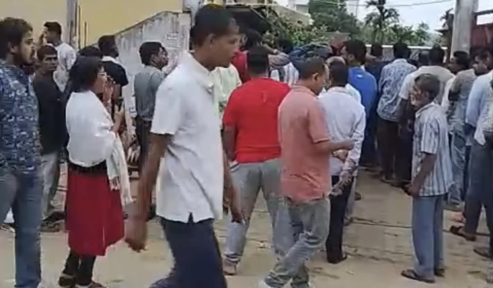 Massive Voter Queues in Guwahati's Jyotikuchi as Polling Starts