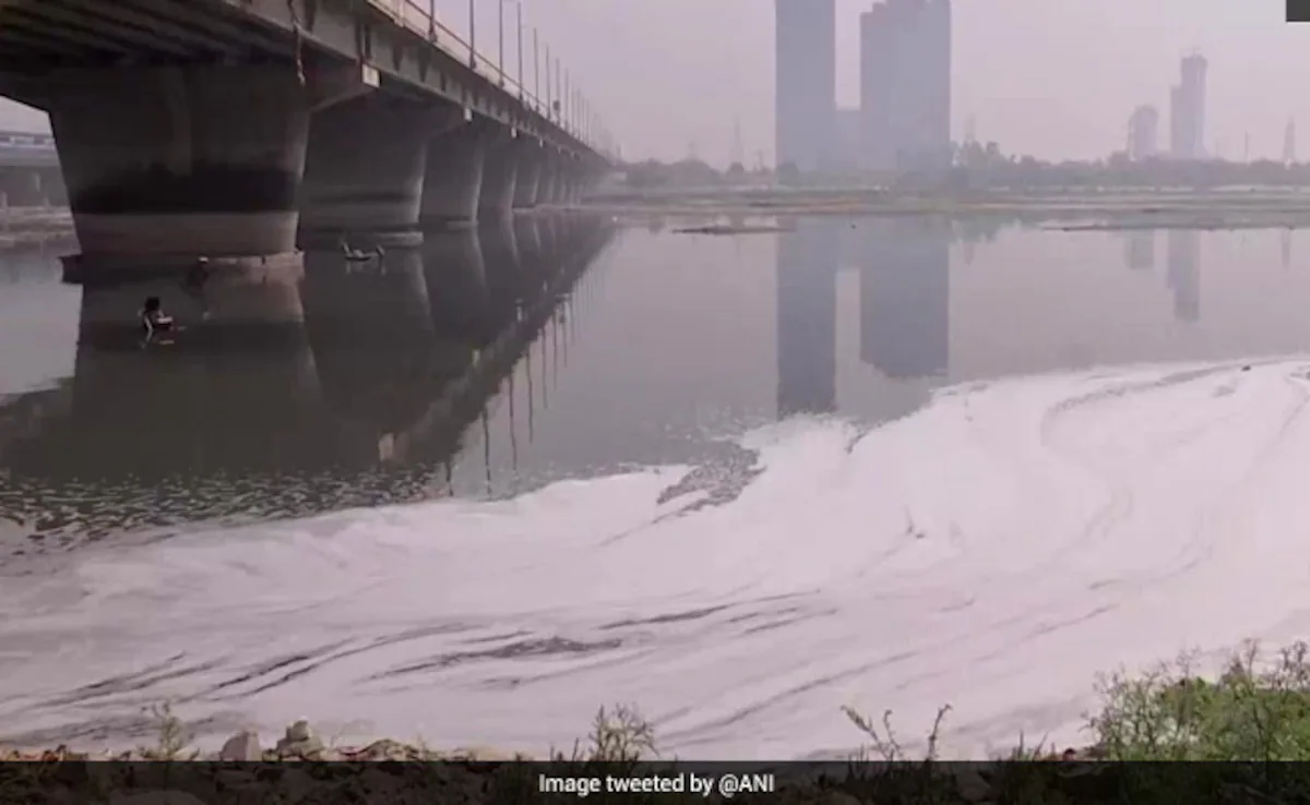 Delhi Clears 4.7-km Yamuna Flood Wall — Urgent River Protection