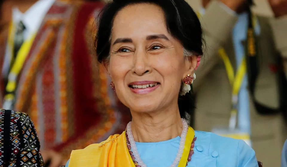 দীৰ্ঘ কাৰাবাসৰ অন্তত: আং ছান ছ্যু কীক গৃহবন্দী কৰাৰ চৰকাৰী তীব্ৰ দাবী