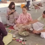 ৰুছ-ইউক্ৰেইন যুদ্ধত নিহত ৰাছিয়ান সৈনিকৰ আত্মাৰ শান্তিৰ বাবে গয়াত পৰিয়ালে পিণ্ডদান