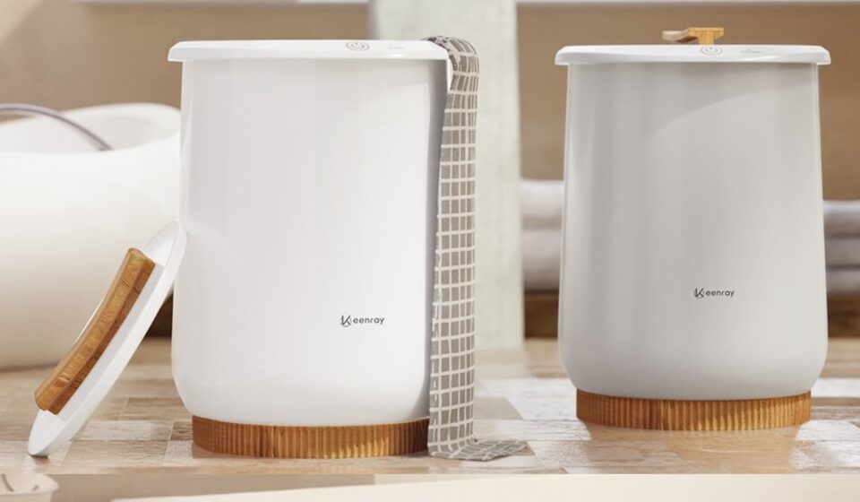 Amazon Users Call This $90 Keenray Towel Warmer a ‘Life-Changer’