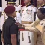 President Presents Kirti Chakra to Capt Sailo in Guwahati Tribute
