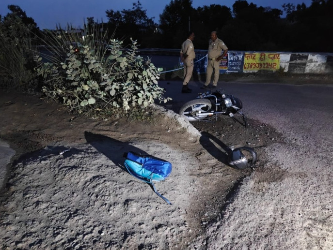 Police Shoot Dead Prime Accused in Lucknow Builder Murder