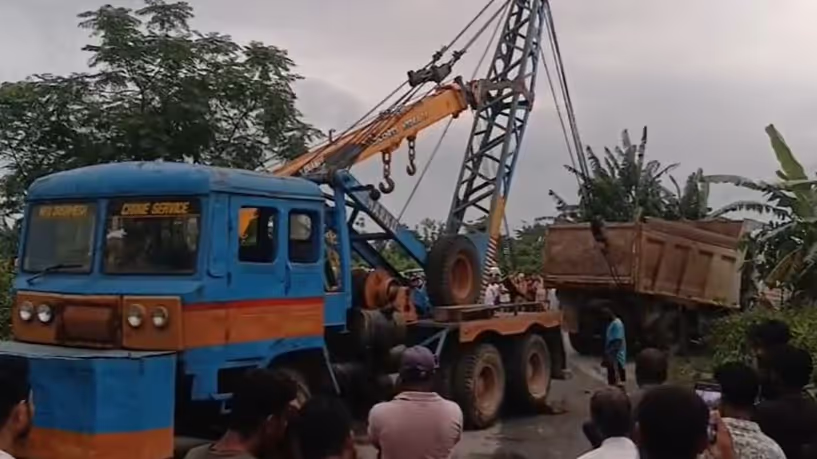 Rupahihat Road Chaos: Vehicle Cleared Hours Later, Locals Outraged