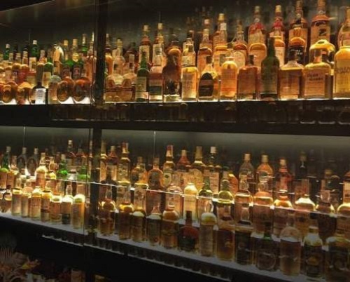 India Cuts Scotch Whisky Import Duty to 75% - Market Boost