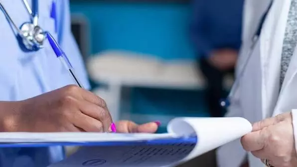 মহাৰাষ্ট্ৰৰ চৰকাৰী চিকিৎসালয়ত ৫-ষ্টাৰ ৰেটিং উদ্বোধন — স্বাস্থ্যমানৰ বিপ্লৱ