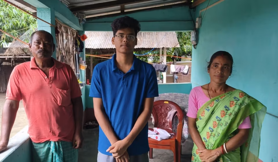 E-rickshaw Driver's Son Scores 502 in NEET — Assam Triumph