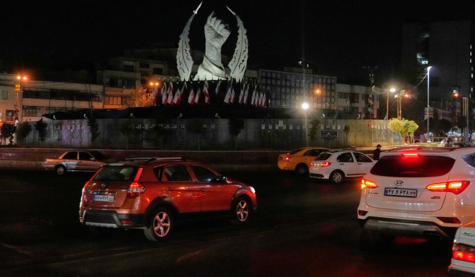 US Strikes Iran 10th Consecutive Night: US-Israel Escalation