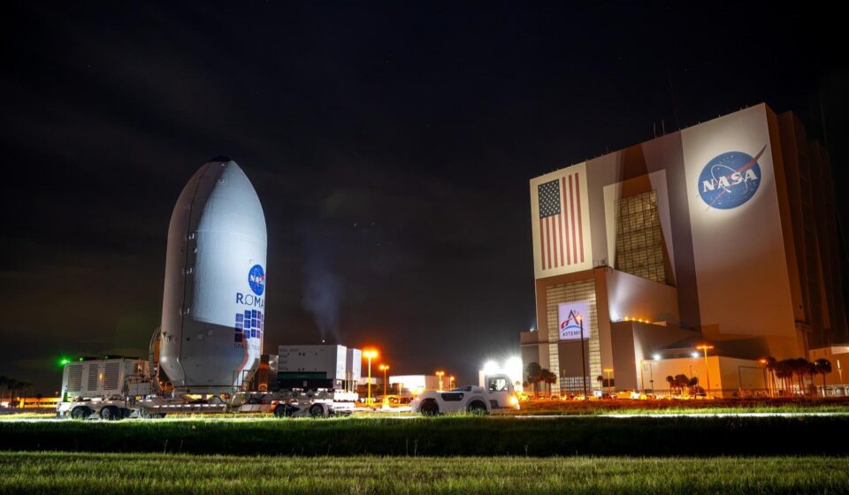 Live: Nancy Grace Roman Telescope & Falcon Heavy Arrive at Launch Pad
