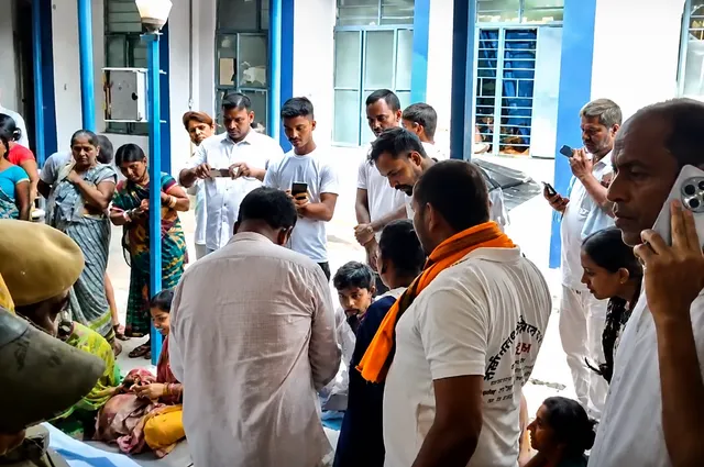 লখিচৰাইৰ অশোকধাম মন্দিৰত ভয়াবহ পদপিষ্ট; কমেও ৭ নিহত, বহু আহত