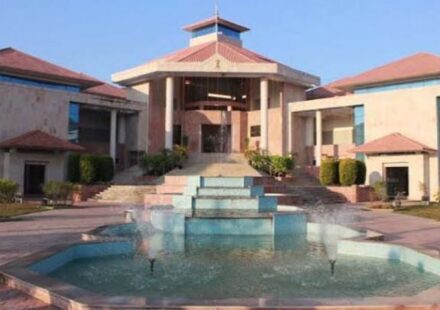 Manipur High Court Upholds Right to Inspect MCSCCE 2016 Scripts