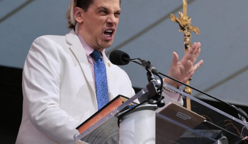 Breaking: Far-Right British Provocateur Arrested by US Immigration