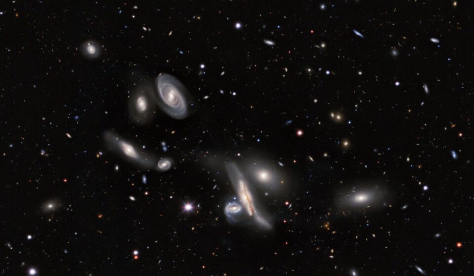 Groundbreaking 2D Universe Map — 5.6 Trillion Pixels, 4 Billion Objects