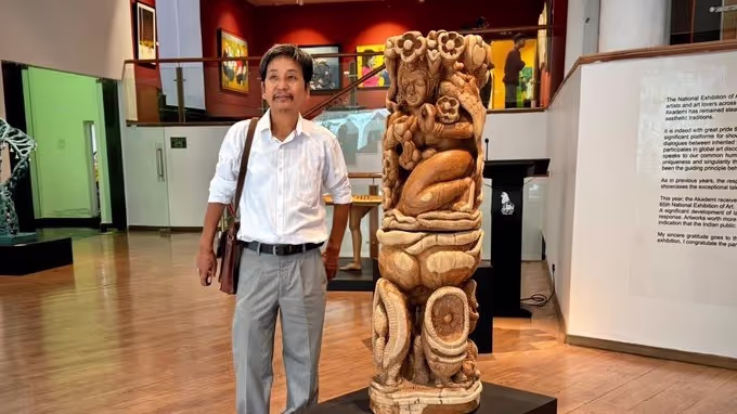 Manipur CM Celebrates Sarungbam Nimai Singh’s Lalit Kala Akademi Award