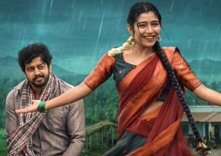 ২.৫ কোটিৰ বিনিয়োগত ১১০ কোটি টকা উপাৰ্জন! পৰিচালকক লগ পাবলৈ মৰিছা প্ৰযোজকৰ দল