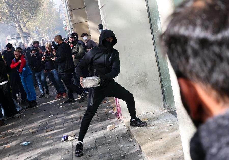 France Violence: Marseille Bans All Gatherings and Demonstrations