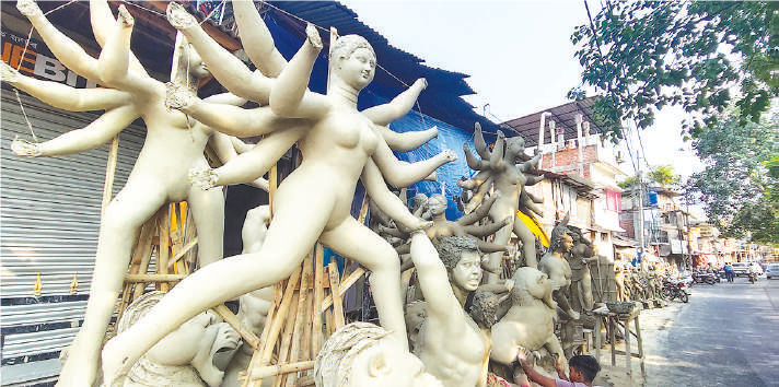 Durga Puja Fuels Assam's Creative Economy, Boosting Thousands of Livelihoods