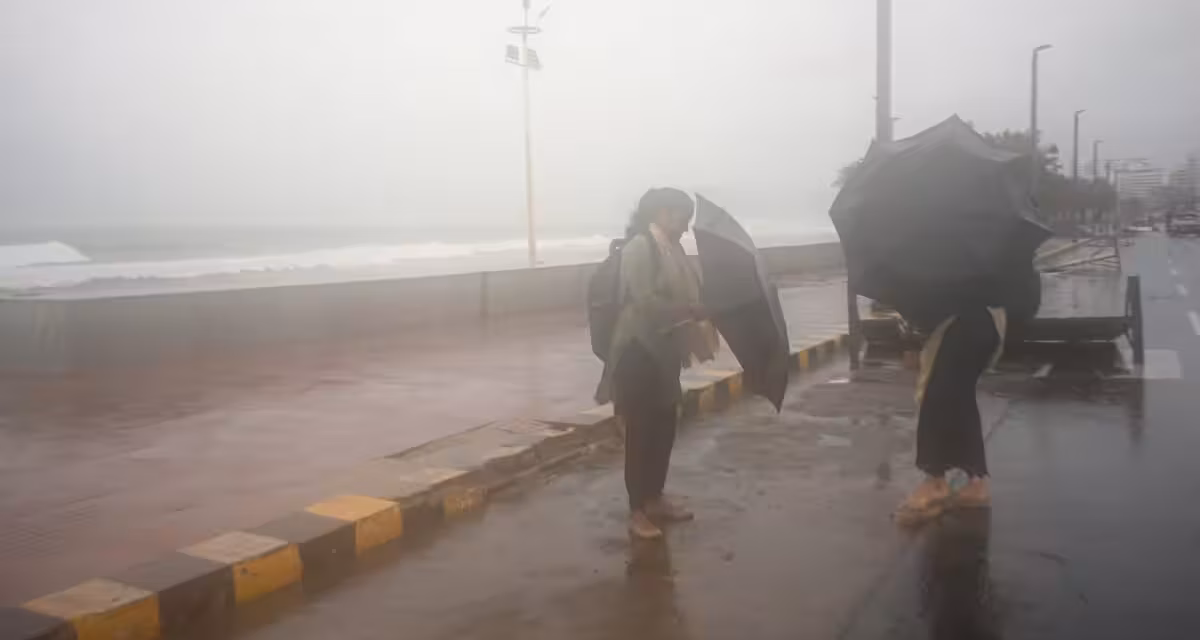 Cyclone Arnab Nears Andhra Coast: Odisha Evacuates 48,000, Schools Shut
